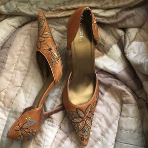 Bakers  Leather Embroidered Pumps
